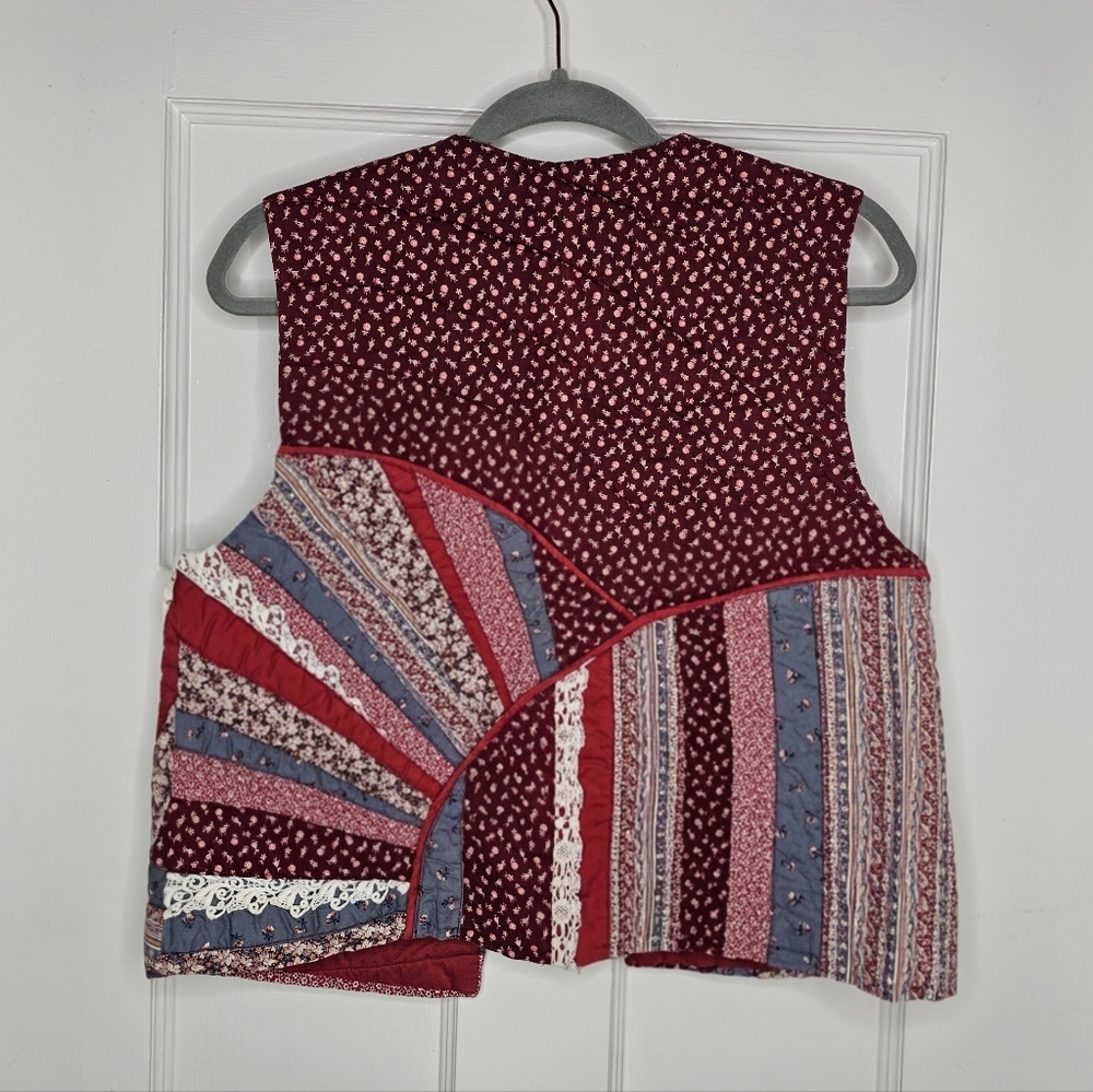 VTG Quilted Patchwork Reversible Vest - Picture 5 of 16